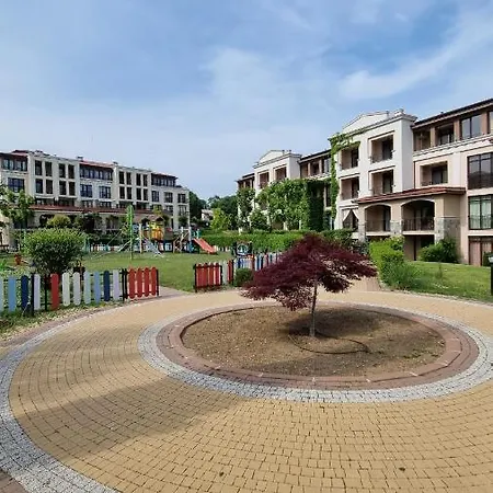 Life Resort- фемили 2 شقة