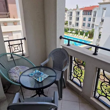 Life Resort- фемили 2 * سوزوبول